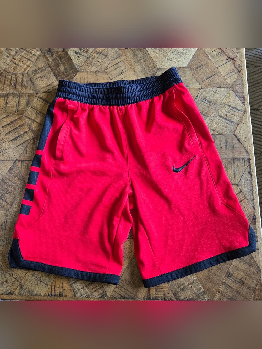 Nike Kid’s Red Black Athletic Shorts L Summer Beach Ball Play Athleisure Pockets